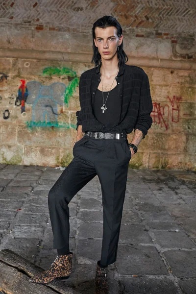 Look 57